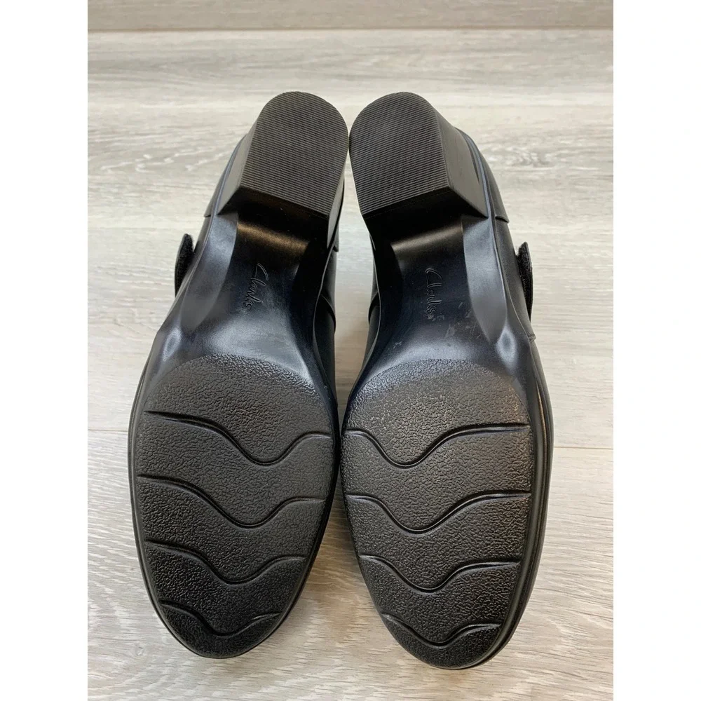 Clarks Women's Black Leather Mary Jane Block Heel Pumps 8.5 W Comfort Shoes